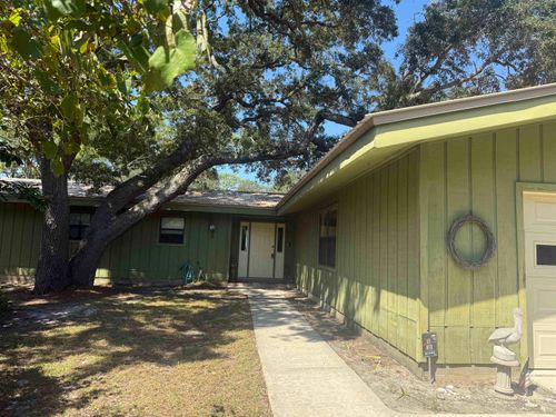 17 S Bayshore Dr, Eastpoint, FL, 32328-3212 | Card Image