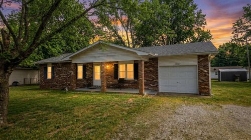 1908 Meadow St, West Plains, MO, 65775-1705 | Card Image