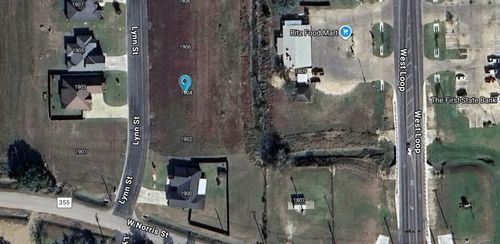 1904 Lynn St, El Campo, TX, 77437-8947 | Card Image