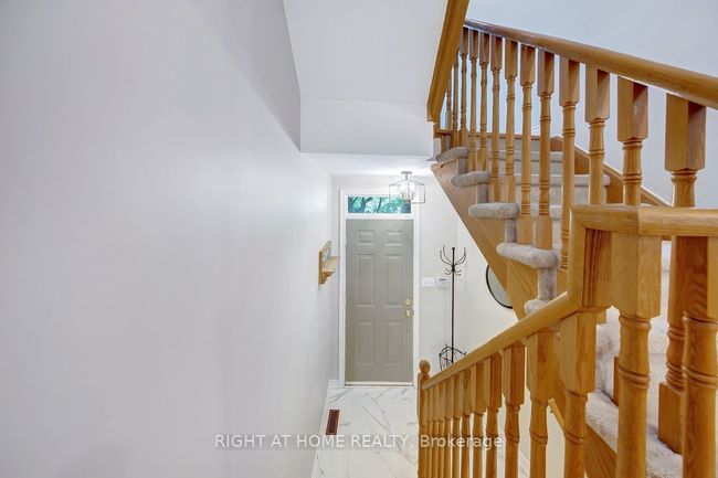 23 Michael Way, Condo with 3 bedrooms, 5 bathrooms and 1 parking in Markham ON | Image 4