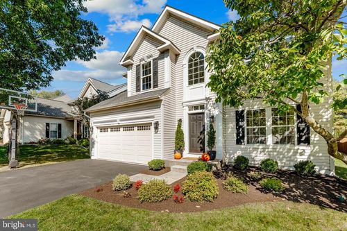 4438 Summer Meadow Dr, DOYLESTOWN, PA, 18902-8803 | Card Image