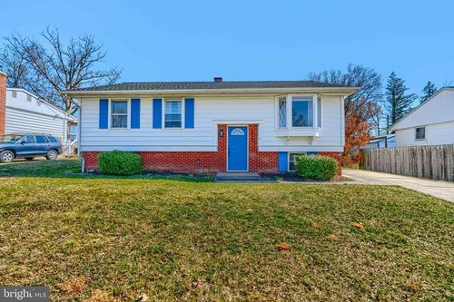 9517 Holiday Manor Rd, Nottingham, MD, 21236-1413 | Card Image