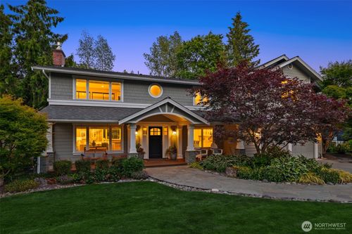 830 80th Ave Ne, Medina, WA, 98039-4742 | Card Image