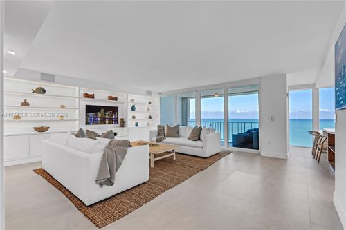 apt-27d-881 Ocean Dr, Key Biscayne, FL, 33149-2634 | Card Image