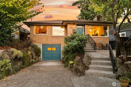 7542 25th Ave Nw, Seattle, WA, 98117-4418 | Card Image