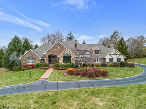 3 Crownview Ln, Bernardsville, NJ, 07924-1220 | Card Image