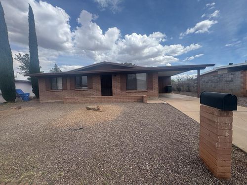 5056 Evergreen Dr, Sierra Vista, AZ, 85635-2356 | Card Image