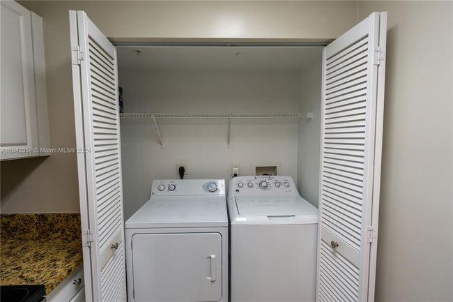 APT-307 - 2711 Ocean Club Blvd, Condo with 2 bedrooms, 2 bathrooms and null parking in Hollywood FL | Image 12