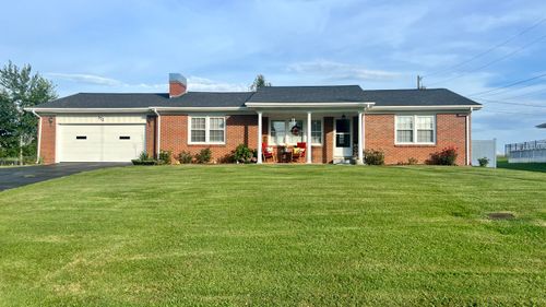 372 Southland Dr E, London, KY, 40744-8181 | Card Image