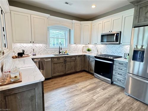 70 Paynes Court, Roaring Gap, NC, 28668 | Card Image