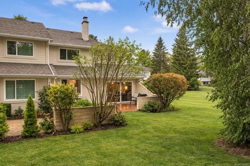 17-1287 Verdier Ave, Brentwood Bay, BC, V8M1H1 | Card Image