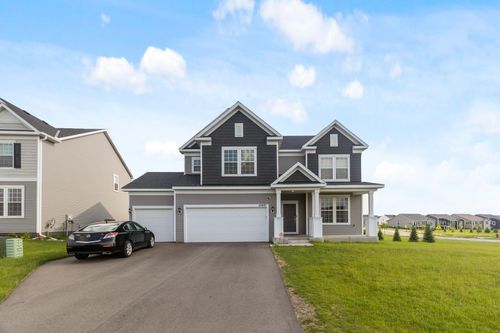 10451 Mcgregor Blvd, Woodbury, MN, 55129-5757 | Card Image