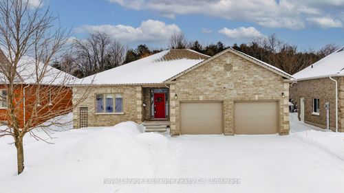 311 Wieck Blvd, Kincardine, ON, N2Z0A7 | Card Image