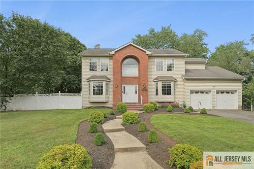 32 Franklin St, Piscataway, NJ, 08854-3856 | Card Image