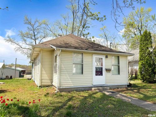 113 Grove St, Anna, IL, 62906-1911 | Card Image