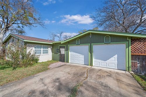 a-5801 Wellington Dr, Austin, TX, 78723-3236 | Card Image