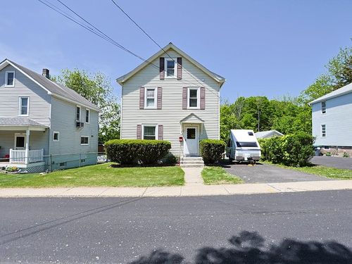 207 Highland Ave, Maybrook, NY, 12543-1011 | Card Image