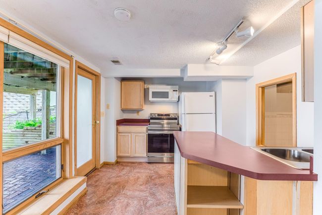 Lower Level Kitchen | Image 22