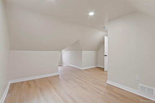 18614 Griggs St, Detroit, MI, 48221-1908 | Card Image