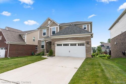 28049 Hummingdale Cir, Novi, MI, 48377-1994 | Card Image
