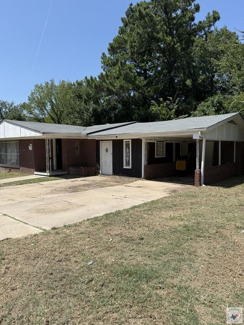 2218 W 17th, Texarkana, TX, 75501 | Card Image