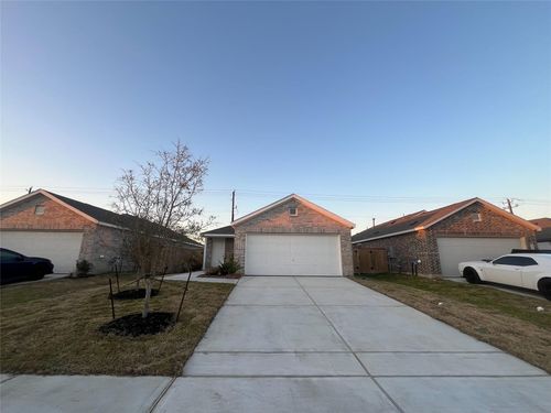 5715 Little Redwing Dr, Baytown, TX, 77521 | Card Image