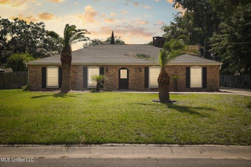 429 Linda Dr, Biloxi, MS, 39531-2306 | Card Image
