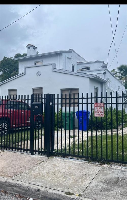 2-1053 Nw 30th St, Miami, FL, 33127-3615 | Card Image