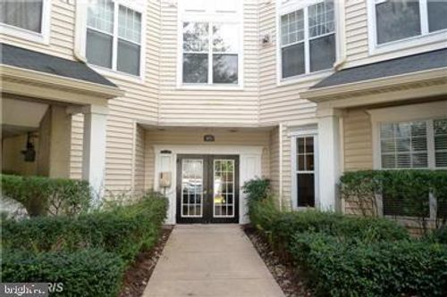 1-312-3851 Aristotle Ct, FAIRFAX, VA, 22030-7489 | Card Image