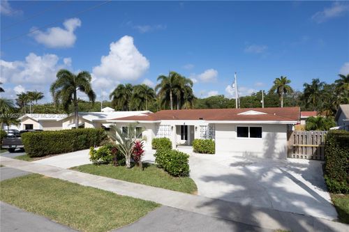 1245 Garfield St, Hollywood, FL, 33019-3123 | Card Image
