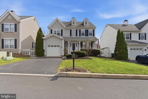 411 Dartmoor Rd, SCHWENKSVILLE, PA, 19473-1866 | Card Image