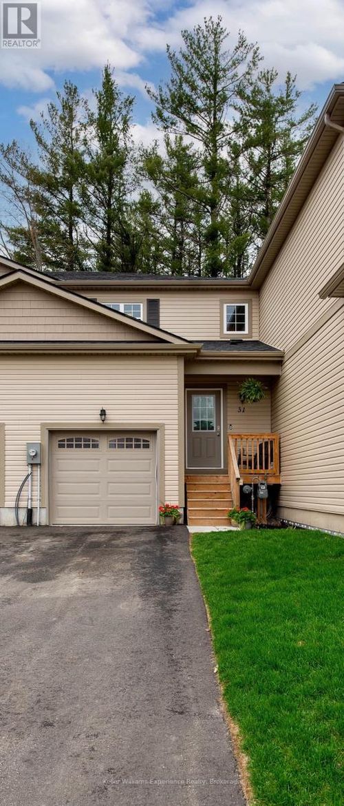 31 Nicole Park Crt, Bracebridge, ON, P1L0C8 | Card Image
