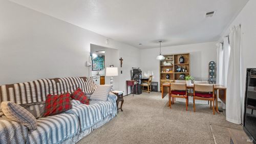 418 Occidental Cir, Santa Rosa, CA, 95401 | Card Image