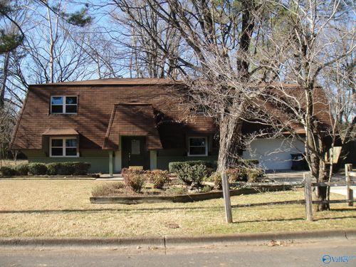 10026 Nadina Dr Se, Huntsville, AL, 35803-1228 | Card Image