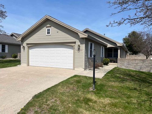 1167 Hemingway Ln, Traverse City, MI, 49686-5069 | Card Image