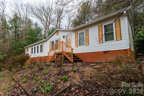 10 Savannah Cir, Leicester, NC, 28748-7785 | Card Image
