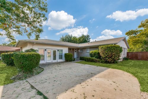 205 Valencia Dr, Garland, TX, 75041-3412 | Card Image