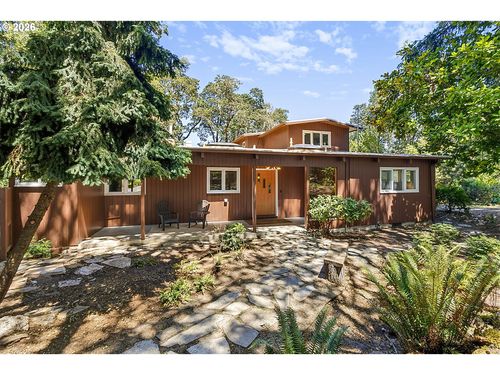 65 W 35th Pl, Eugene, OR, 97405 | Card Image