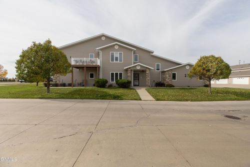 6-1790 E Calgary Ave, Bismarck, ND, 58503-0772 | Card Image