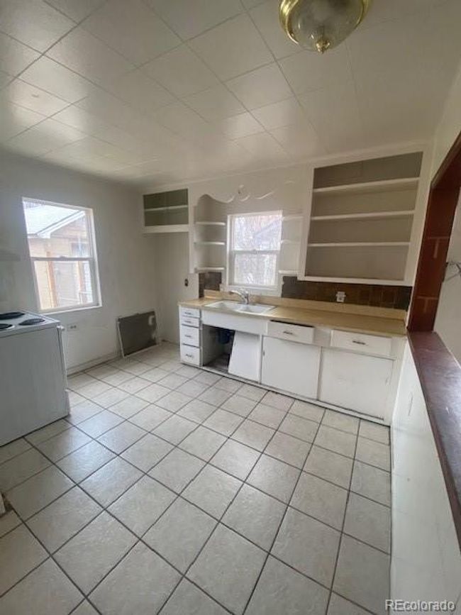 1636 Geneva St, House other with 2 bedrooms, 2 bathrooms and 1 parking in Aurora CO | Image 6