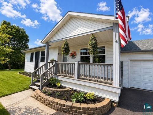 831 Commonwealth Ave, Duluth, MN, 55808-1913 | Card Image