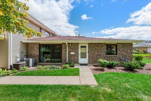 1345 Forestdale Ct, Schaumburg, IL, 60193-1282 | Card Image