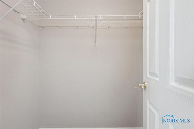 7352 Manatee Ct, House other with 2 bedrooms, 2 bathrooms and 2 parking in Maumee OH | Image 27