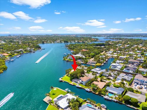 35 Tradewinds Cir, Tequesta, FL, 33469-2041 | Card Image