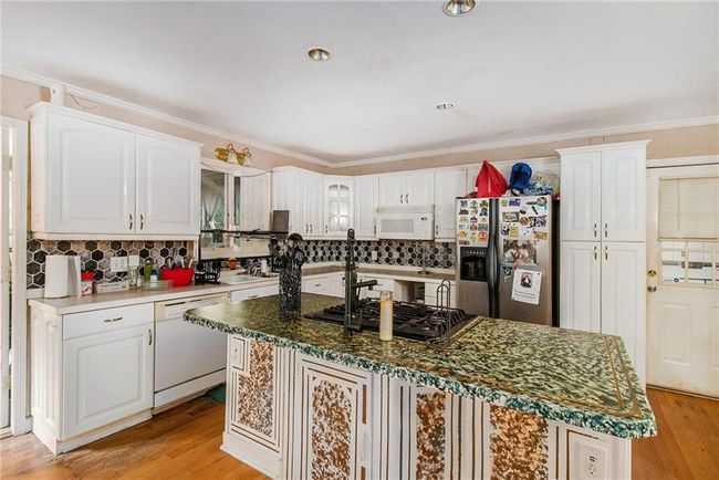 2549 Emerald Dr, House other with 4 bedrooms, 3 bathrooms and null parking in Jonesboro GA | Image 7