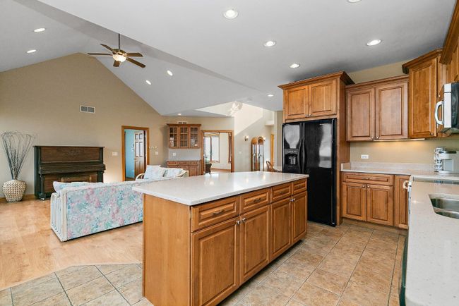 550 Maplewood Rd, House other with 6 bedrooms, 6 bathrooms and 3 parking in Somonauk IL | Image 43