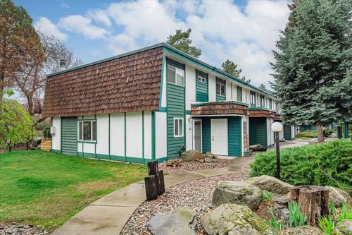 2121 E Upriver Dr, Spokane, WA, 99207-5176 | Card Image