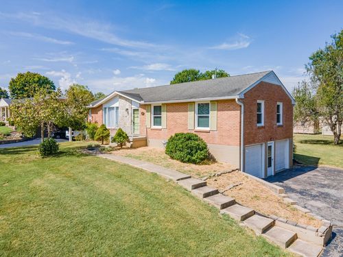3004 Knud Dr, Columbia, TN, 38401-5032 | Card Image