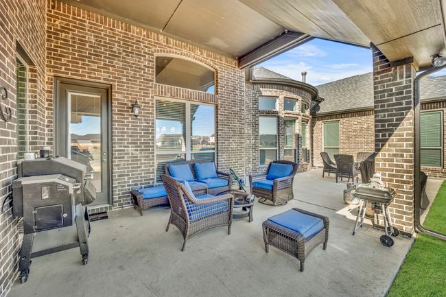 View of patio / terrace featuring an outdoor living space | Image 22