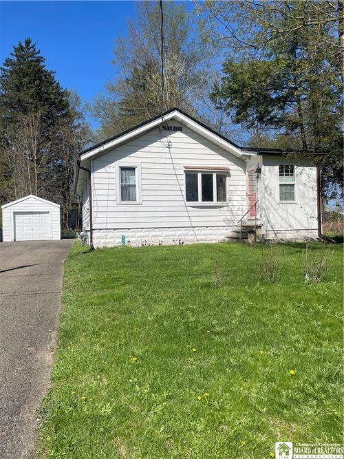 212 Elmcrest Ave, Lakewood, NY, 14750-1902 | Card Image